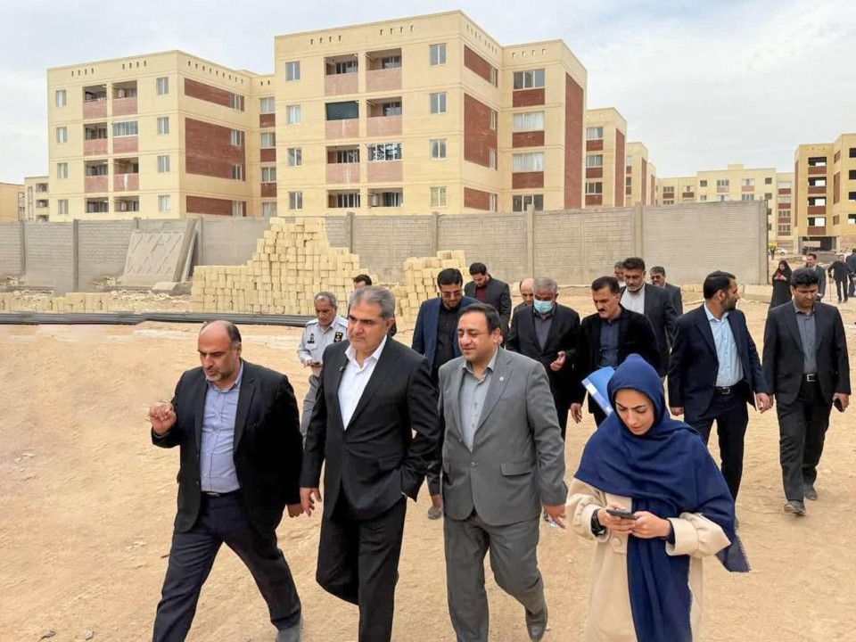 قدردانی معاون وزیر راه و شهرسازی از عملکرد بانک مسکن در طرح نهضت ملی استان یزد
